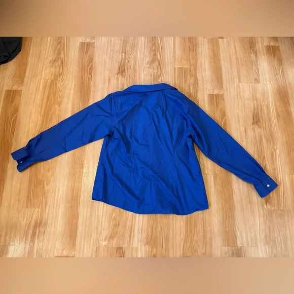 Two Lands' End Blue Casual Button Down Shirts - Picture 7 of 7